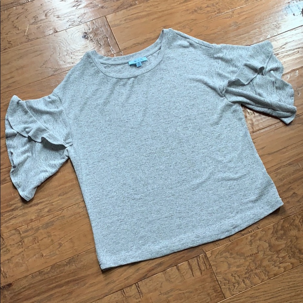 Light gray She & Sky top